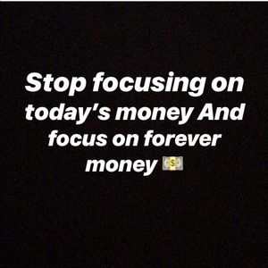 Meet your Posher, Adriana